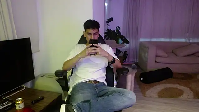 Snapshot of cowboy_co chatting on 11.25.25 cowboy co online show from 11.25.25