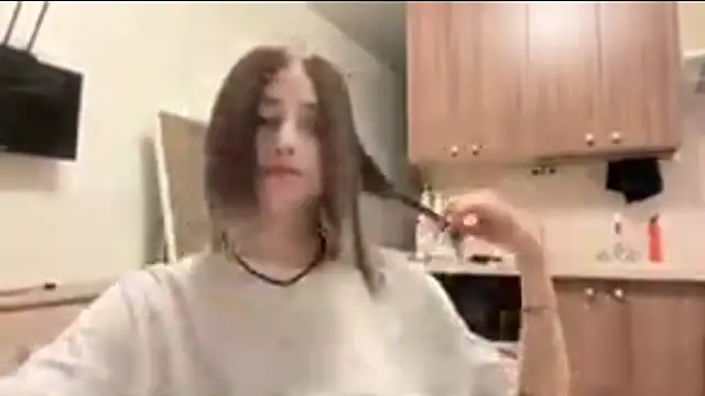 AidaGloshen online show from 10.27.25