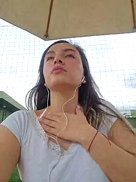 Snapshot of sophie-06 chatting on 11.28.25 sophie-06 online show from 11.28.25