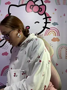 Snapshot of Susan-Miller chatting on 10.31.25 Susan-Miller online show from 10.31.25