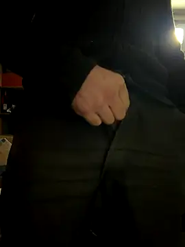 davi73d online show from 10.25.25