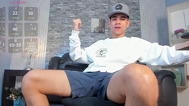 Snapshot of zack_joness18 chatting on 02.15.26 zack joness18 online show from 02.15.26