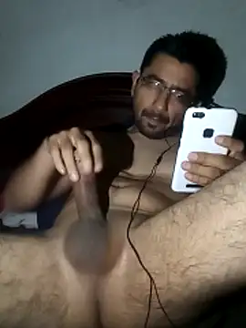 Leocuma82 online show from 11.23.25