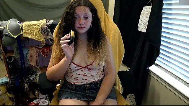 Snapshot of sugasunny04 chatting on 02.21.26 sugasunny04 online show from 02.21.26