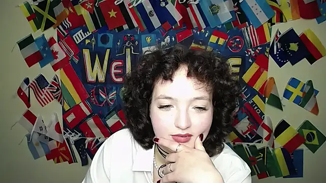 MissAriaa online show from 10.25.25