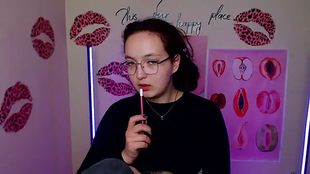 MissAriaa online show from 10.29.25