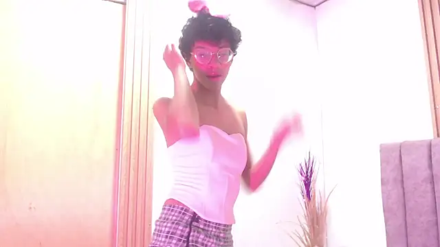 Athenea Zoe online show from 10.29.25