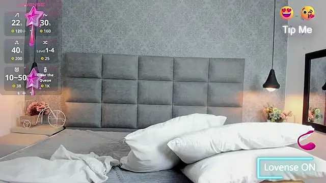 Luna Bella3 online show from 12.14.25