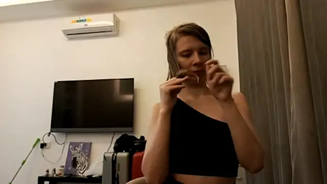 MargaretFairy online show from 11.12.25