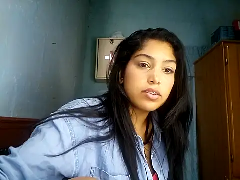 Snapshot of aleexacandy chatting on 11.23.25 aleexacandy online show from 11.23.25