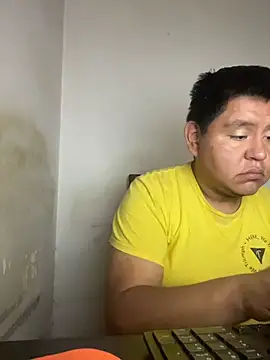 Snapshot of GordoChancludoSLP chatting on 11.09.25 GordoChancludoSLP online show from 11.09.25