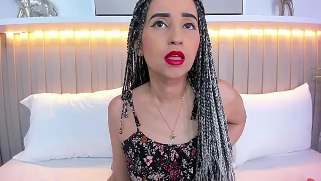 violett rabbit  online show from 11.12.25