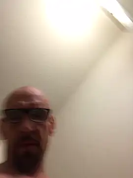 Snapshot of meatzzzzzz chatting on 11.08.25 meatzzzzzz online show from 11.08.25