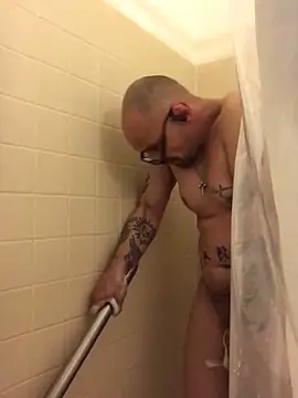 Snapshot of meatzzzzzz chatting on 03.26.26 meatzzzzzz online show from 03.26.26