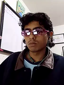 Snapshot of SkinniYamo chatting on 02.20.26 SkinniYamo online show from 02.20.26