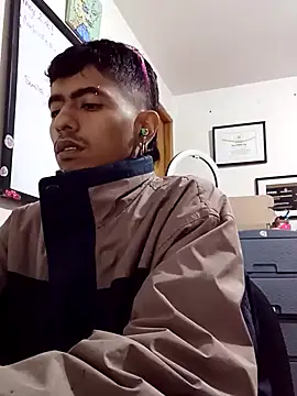 Snapshot of SkinniYamo chatting on 02.27.26 SkinniYamo online show from 02.27.26