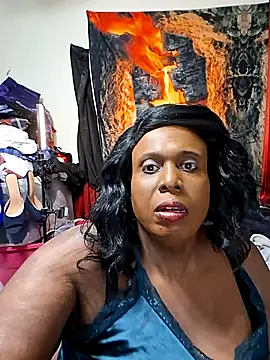 Snapshot of veronicasteel73 chatting on 11.23.25 veronicasteel73 online show from 11.23.25