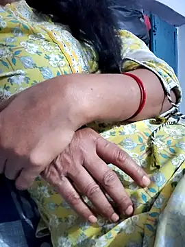 Hot-Rubyy online show from 04.14.26