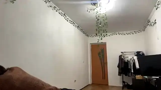 Snapshot of LilithFlamey chatting on 11.02.25 LilithFlamey online show from 11.02.25