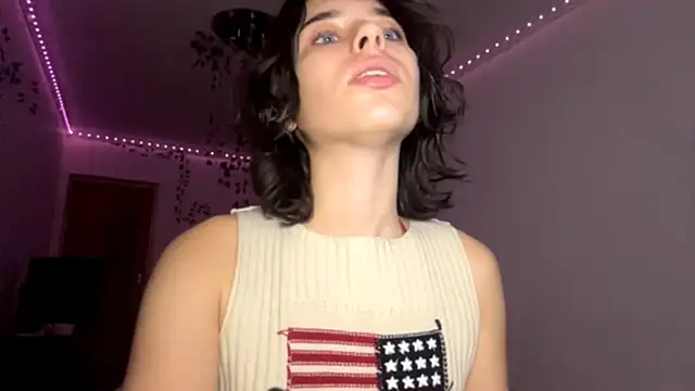 Snapshot of LilithFlamey chatting on 11.28.25 LilithFlamey online show from 11.28.25