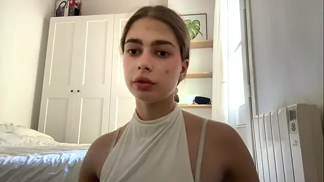 EastLuna online show from 04.25.26