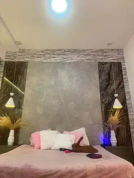 Hannahpradaa  online show from 01.13.26