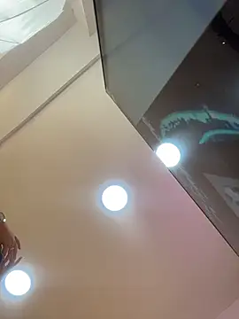 Hannahpradaa  online show from 01.17.26