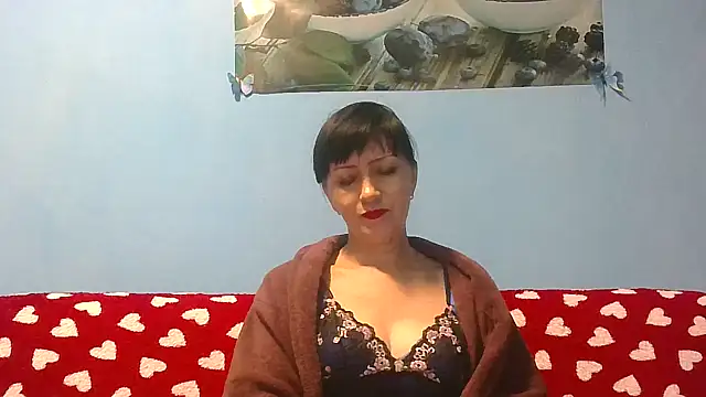 Snapshot of IffetLove42 chatting on 02.18.26 IffetLove42 online show from 02.18.26