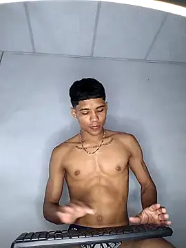 Alex Sweeting online show from 10.27.25