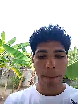 Alex Sweeting online show from 02.05.26