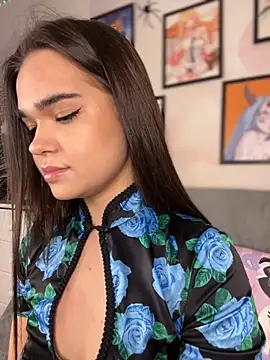 Snapshot of BabyShy- chatting on 11.30.25 BabyShy- online show from 11.30.25