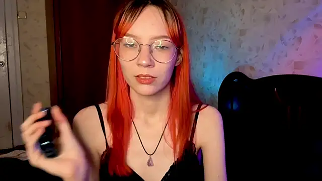 Snapshot of Midnight_Secret chatting on 10.29.25 Midnight Secret online show from 10.29.25