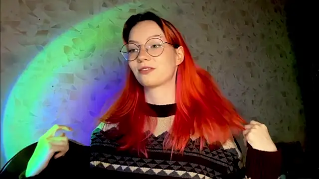 Snapshot of Midnight_Secret chatting on 11.14.25 Midnight Secret online show from 11.14.25