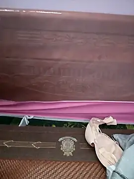 Snapshot of Kieuxinhgai chatting on 11.09.25 Kieuxinhgai online show from 11.09.25