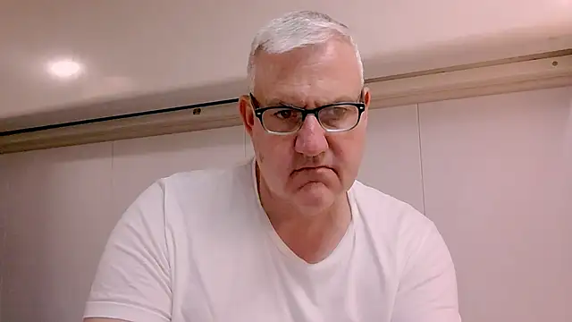 Snapshot of Diegoriv71 chatting on 05.11.26 Diegoriv71 online show from 05.11.26