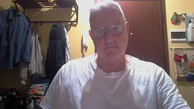 Snapshot of Diegoriv71 chatting on 05.13.26 Diegoriv71 online show from 05.13.26