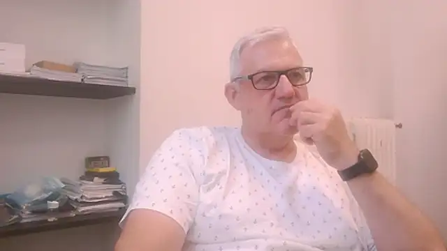 Snapshot of Diegoriv71 chatting on 05.28.26 Diegoriv71 online show from 05.28.26