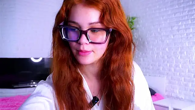 YettaCalabria online show from 04.16.26