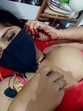 hot couple 000 online show from 10.28.25