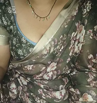 shreyareddy99 online show from 11.21.25