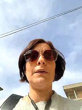 Piediniecollant online show from 03.06.26