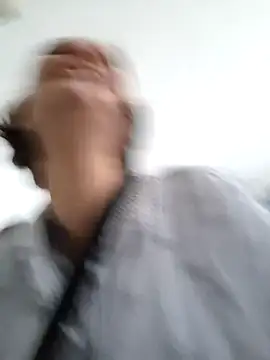 Piediniecollant online show from 04.21.26