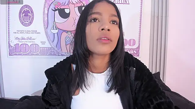 Snapshot of Angy-Avila chatting on 12.20.25 Angy-Avila online show from 12.20.25