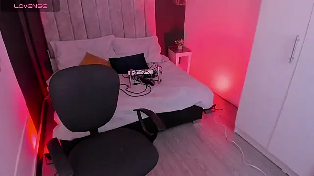 mia jagger online show from 03.20.26