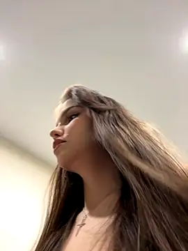 Snapshot of KissMeSashaPlz chatting on 11.03.25 KissMeSashaPlz online show from 11.03.25