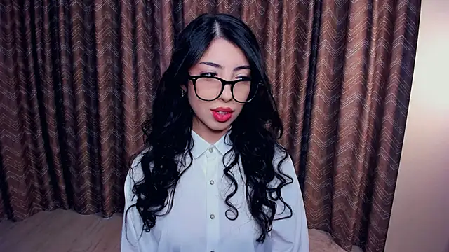 TonjaNeace online show from 11.10.25