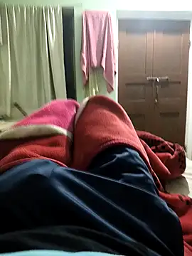 Snapshot of amitkumar9897 chatting on 11.30.25 amitkumar9897 online show from 11.30.25