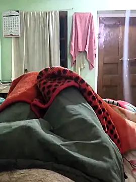 Snapshot of amitkumar9897 chatting on 12.04.25 amitkumar9897 online show from 12.04.25