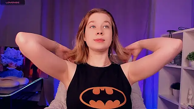 NicoletteTegeler online show from 11.15.25