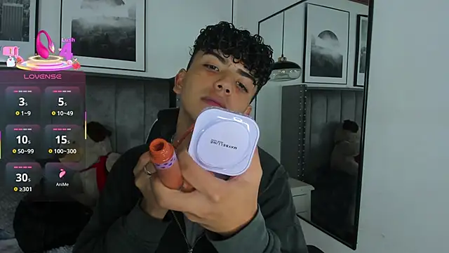 Niick Twiink online show from 11.20.25